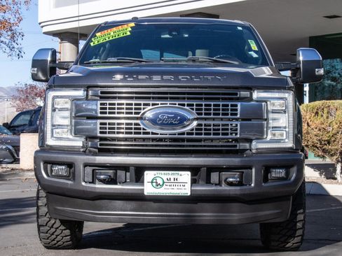 Used 2017 Ford F350 Platinum image 2