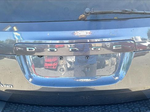 Used 2017 Dodge Grand Caravan SE FWD image 8