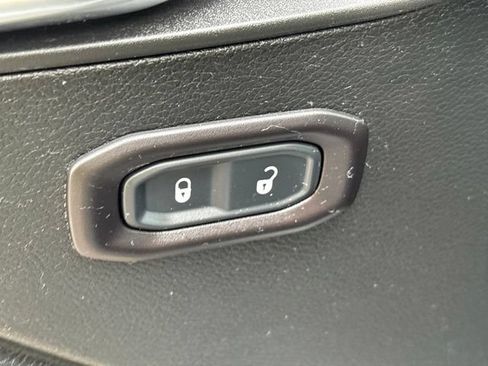 Used 2019 Jeep Wrangler Unlimited Sport S AWD/4WD image 15