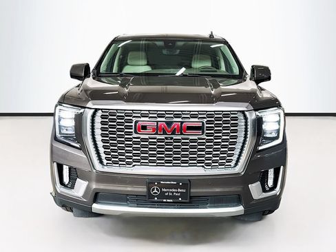 Used 2021 GMC Yukon XL Denali w/ Denali Ultimate Package AWD/4WD image 2