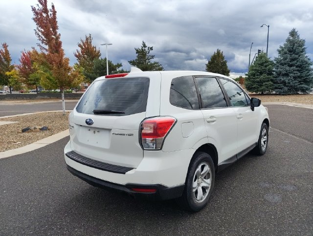 Used 2018 Subaru Forester 2.5i AWD/4WD image 3