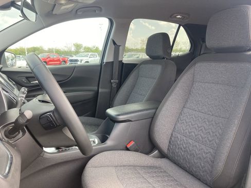 Used 2024 Chevrolet Equinox LT image 13