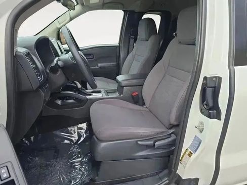 Used 2024 Nissan Frontier S w/ S Utility Package image 9