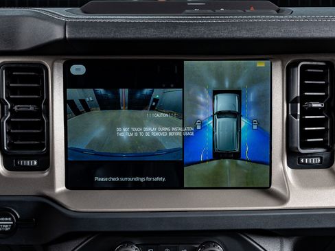 Used 2025 Ford Bronco Outer Banks image 25