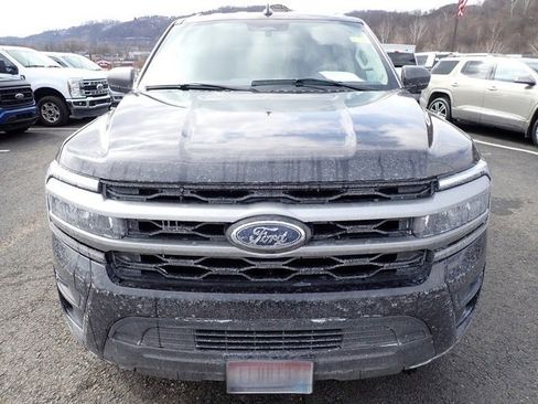 Used 2024 Ford Expedition XLT image 8