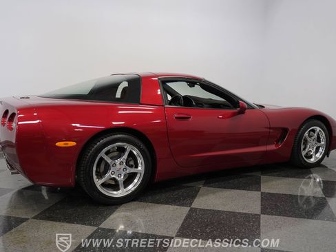 Used 2004 Chevrolet Corvette Z51 w/ Roof Package image 13