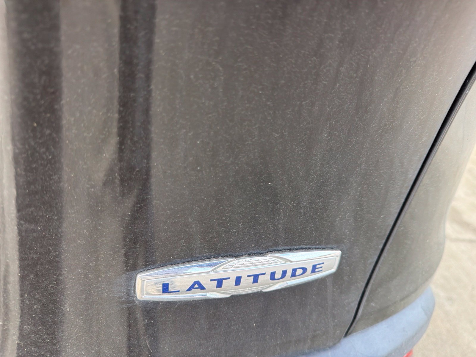 Used 2016 Jeep Cherokee Latitude FWD image 15