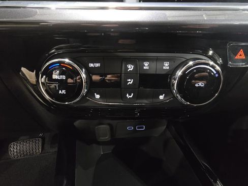 New 2026 Chevrolet Trax ACTIV image 24