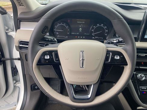 Certified 2022 Lincoln Corsair Standard w/ Equipment Group 101A image 32