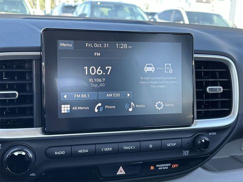 New 2025 Hyundai Venue SEL image 23