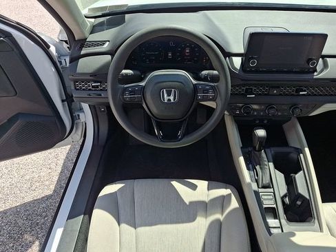 Used 2023 Honda Accord EX image 2