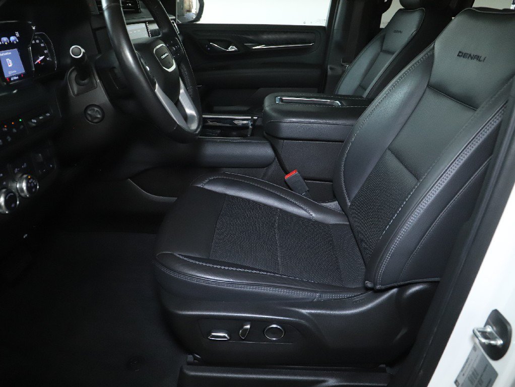 Used 2021 GMC Yukon XL Denali w/ Denali Ultimate Package AWD/4WD image 21