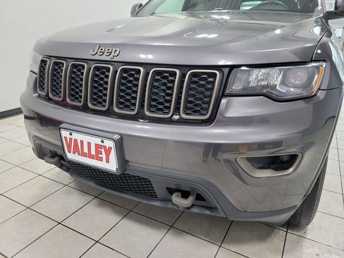 Used 2016 Jeep Grand Cherokee Laredo 75th Anniversary AWD/4WD image 28