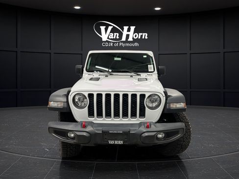 Used 2021 Jeep Gladiator Rubicon w/ Trailer Tow Package AWD/4WD image 2
