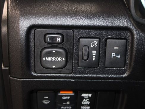 Used 2016 Toyota 4Runner Limited image 41