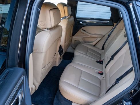 Used 2017 Porsche Macan GTS image 30