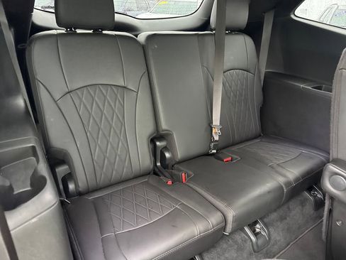 Used 2024 Buick Enclave Avenir w/ Avenir Technology Package AWD/4WD image 12