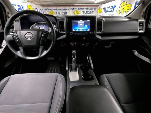 Used 2022 Nissan Frontier SV AWD/4WD image 21