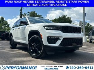 Used 2024 Jeep Grand Cherokee Limited w/ Black Appearance Package AWD/4WD video 1
