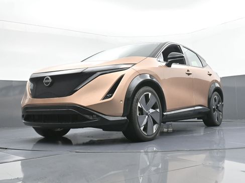 Used 2023 Nissan Ariya PLATINUM+ image 22