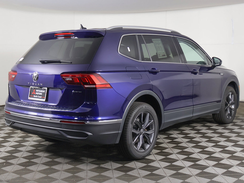 Used 2023 Volkswagen Tiguan SE AWD/4WD image 9