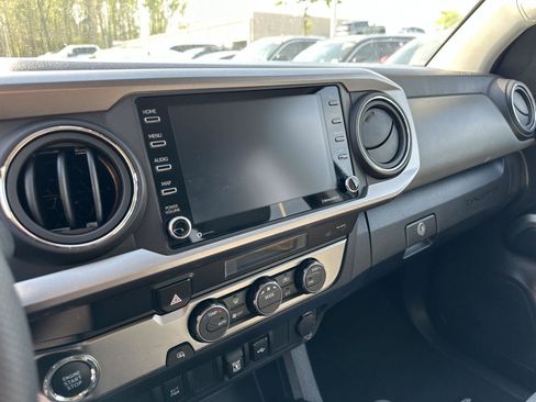 Used 2023 Toyota Tacoma SR5 RWD image 38