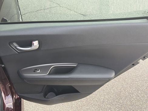 Used 2019 Kia Optima LX image 25