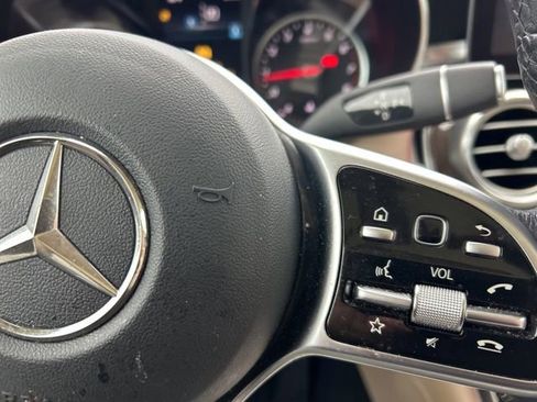 Used 2020 Mercedes-Benz GLC 300 4MATIC image 20