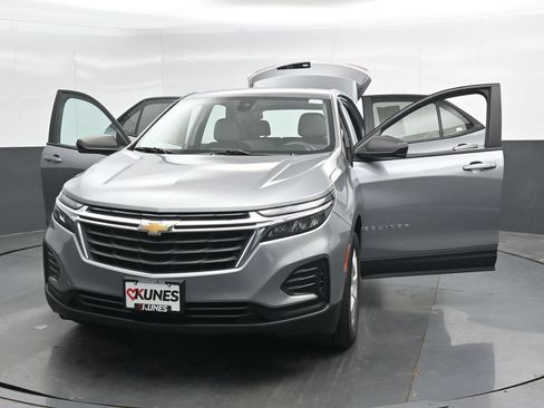 Used 2023 Chevrolet Equinox LS w/ LS Convenience Package FWD image 47