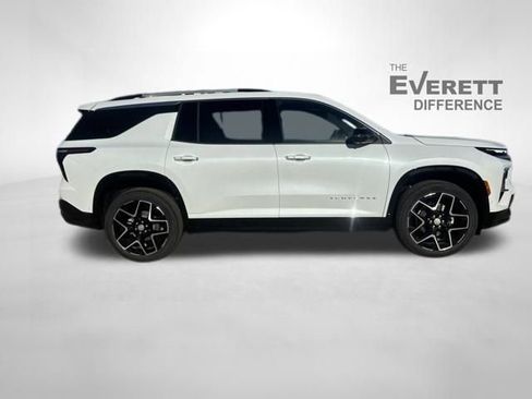 New 2026 Chevrolet Traverse High Country w/ LPO, Floor Liner Package FWD image 7