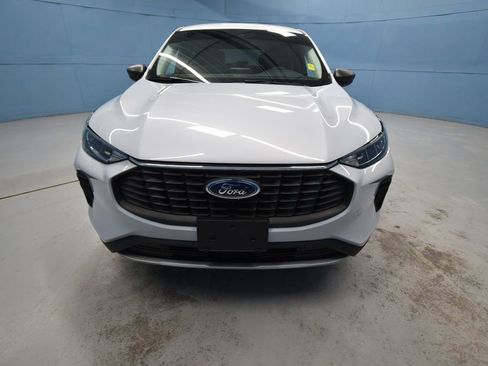 Used 2025 Ford Escape Active image 28