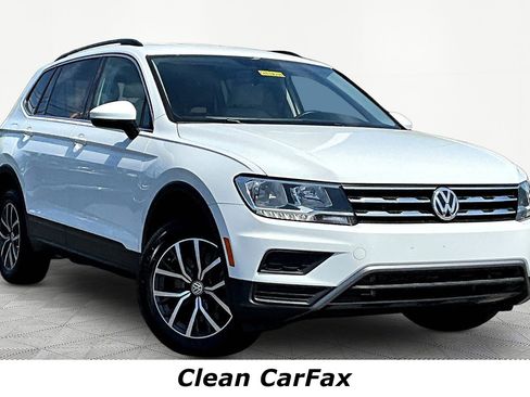Used 2019 Volkswagen Tiguan SE w/ 3rd Row Seat Package AWD/4WD image 3