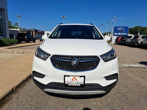 Used 2021 Buick Encore Preferred w/ Safety Package II FWD image 9