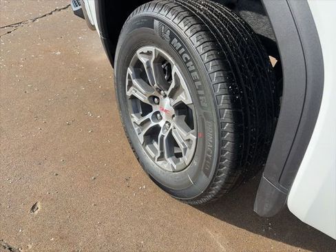 New 2026 GMC Sierra 1500 SLT w/ SLT Convenience Package image 53