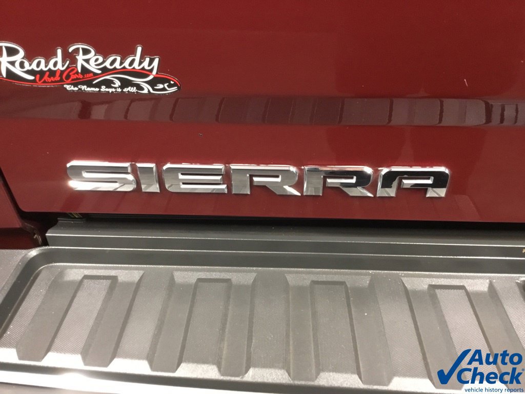 Used 2015 GMC Sierra 2500 SLT w/ Suspension Package, Off-Road AWD/4WD image 19