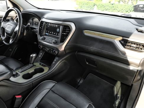 Used 2019 GMC Acadia Denali w/ Technology Package image 16