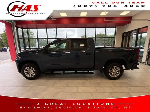 Used 2022 Chevrolet Silverado 1500 RST AWD/4WD image 2