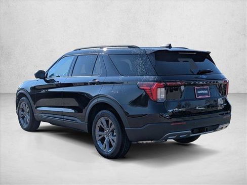 New 2026 Ford Explorer Active w/ Active Comfort Package image 2