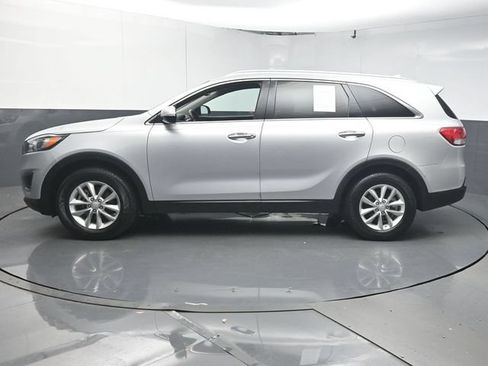 Used 2016 Kia Sorento FWD w/ LX Convenience Package image 5