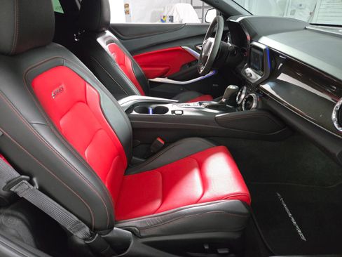 Used 2024 Chevrolet Camaro SS RWD image 3