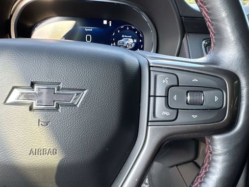 Used 2022 Chevrolet Suburban RST w/ Sport Performance Package AWD/4WD image 18