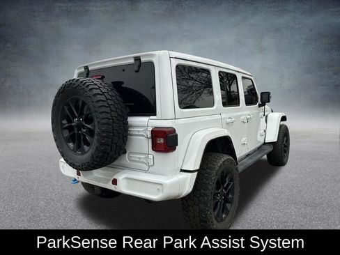 Used 2021 Jeep Wrangler Unlimited Sahara image 7