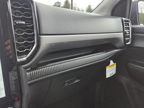 New 2025 Ford Ranger XLT w/ FX4 Off-Road Package image 11