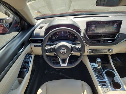 Used 2023 Nissan Altima 2.5 SL AWD/4WD image 10