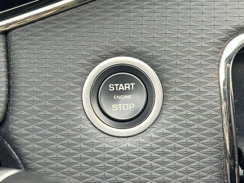 Used 2023 Land Rover Range Rover Evoque R-Dynamic S image 26