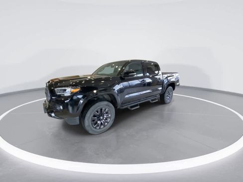 Used 2023 Toyota Tacoma Limited w/ Nightshade Package image 4
