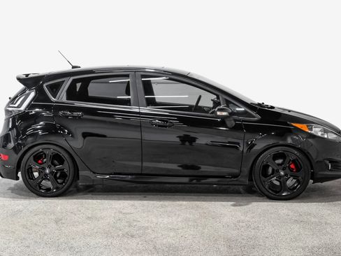 Used 2017 Ford Fiesta ST FWD image 5