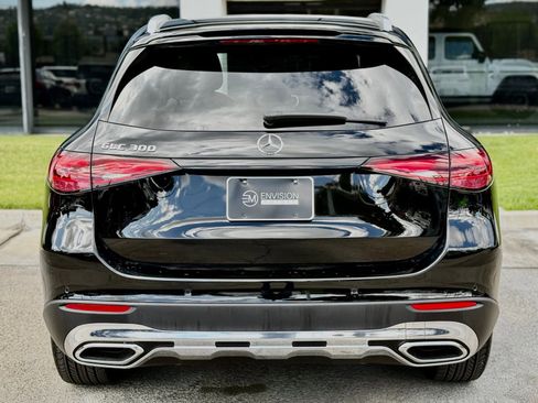 Used 2025 Mercedes-Benz GLC 300 image 14