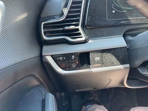 Certified 2023 Kia Sportage LX AWD/4WD image 41