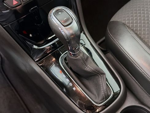 Used 2022 Buick Encore Preferred w/ Safety Package image 18